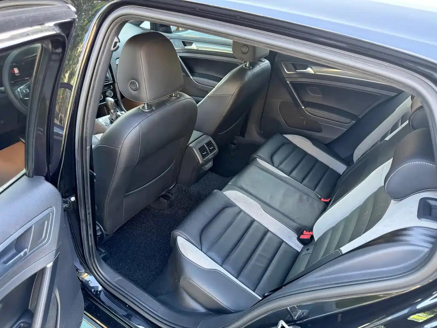 2020 Golf 280TSI DSG R-Line — миниатюра 10