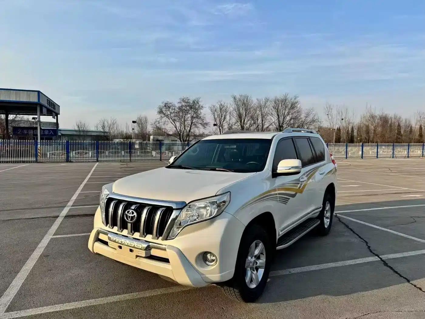 2016 Prado 2.7L Automatic Luxury Edition — миниатюра 1