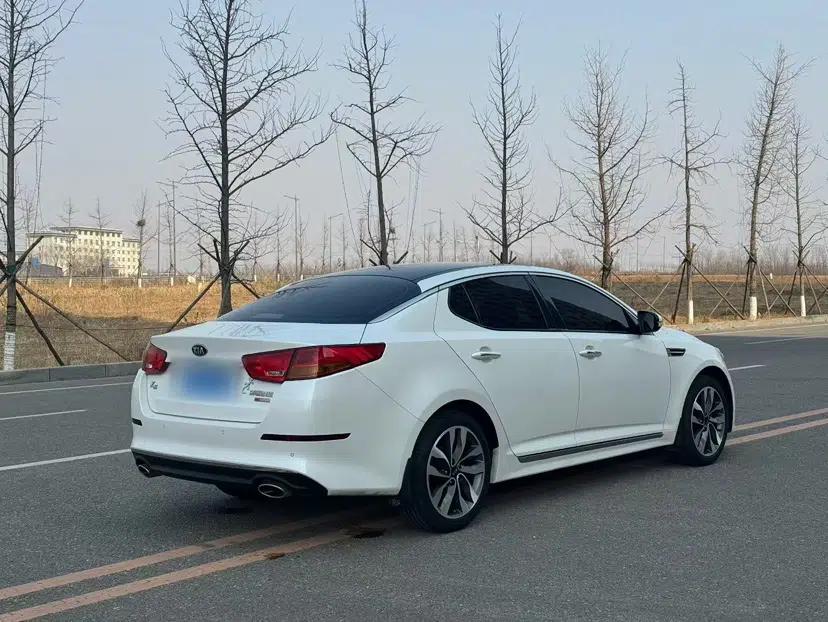 Kia K5 2014 2.0L Automatic LUXURY — миниатюра 5