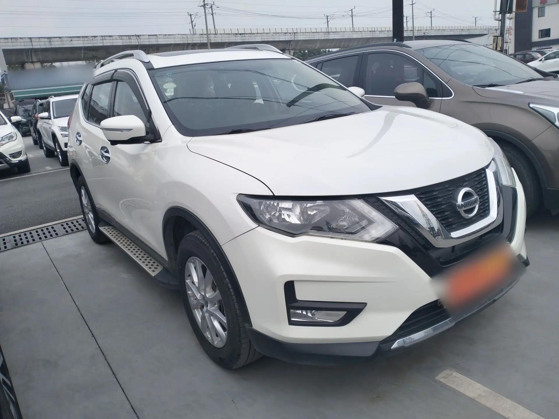 Nissan X-Trail 2017 2.0L CVT Comfort Edition 2WD — миниатюра 6