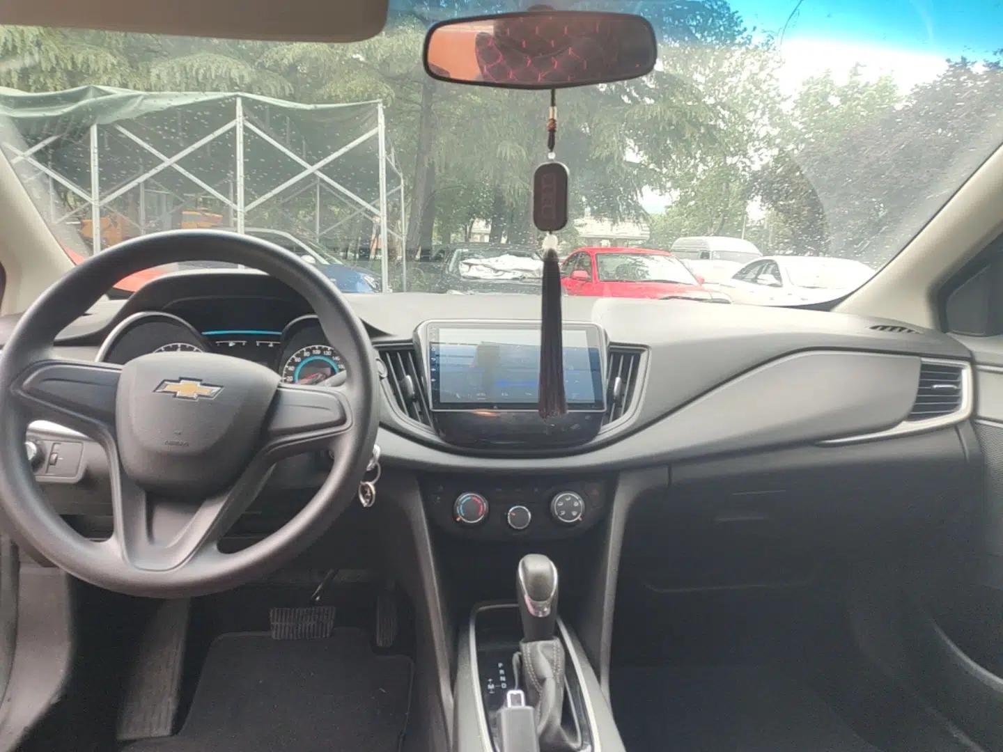 Chevrolet Cavalier 2019 320 Automatic Enjoyment with Sunroof — миниатюра 13