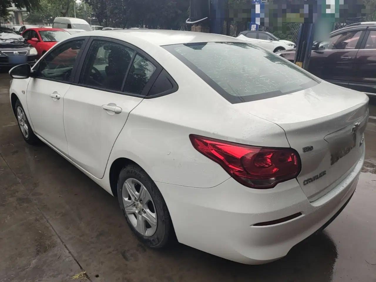 Chevrolet Cavalier 2019 320 Automatic Enjoyment with Sunroof — миниатюра 4