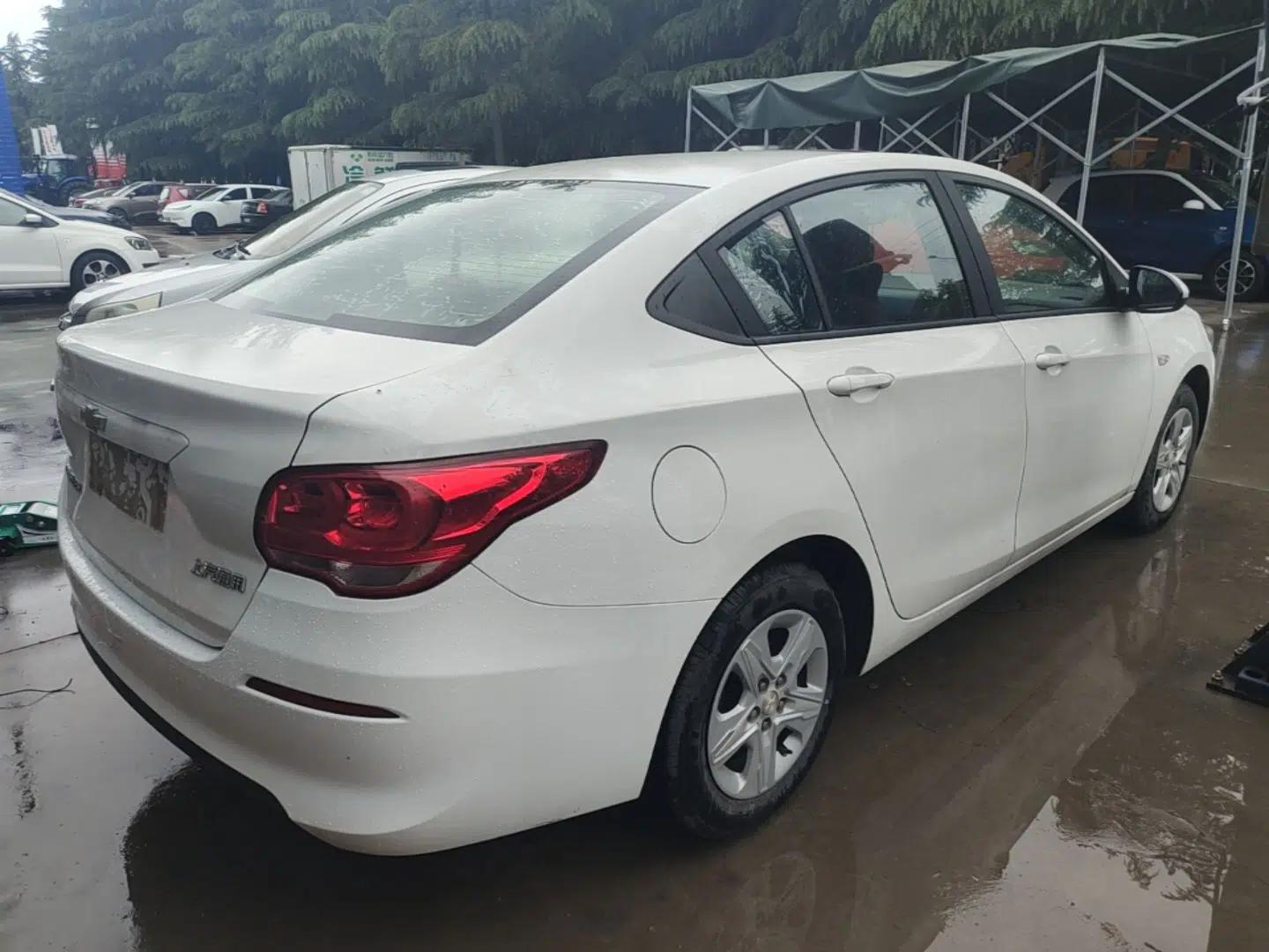 Chevrolet Cavalier 2019 320 Automatic Enjoyment with Sunroof — миниатюра 6