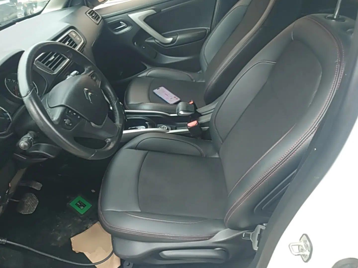 Citroen C3-XR 2015 1.6THP Automatic Pioneer Model — миниатюра 18