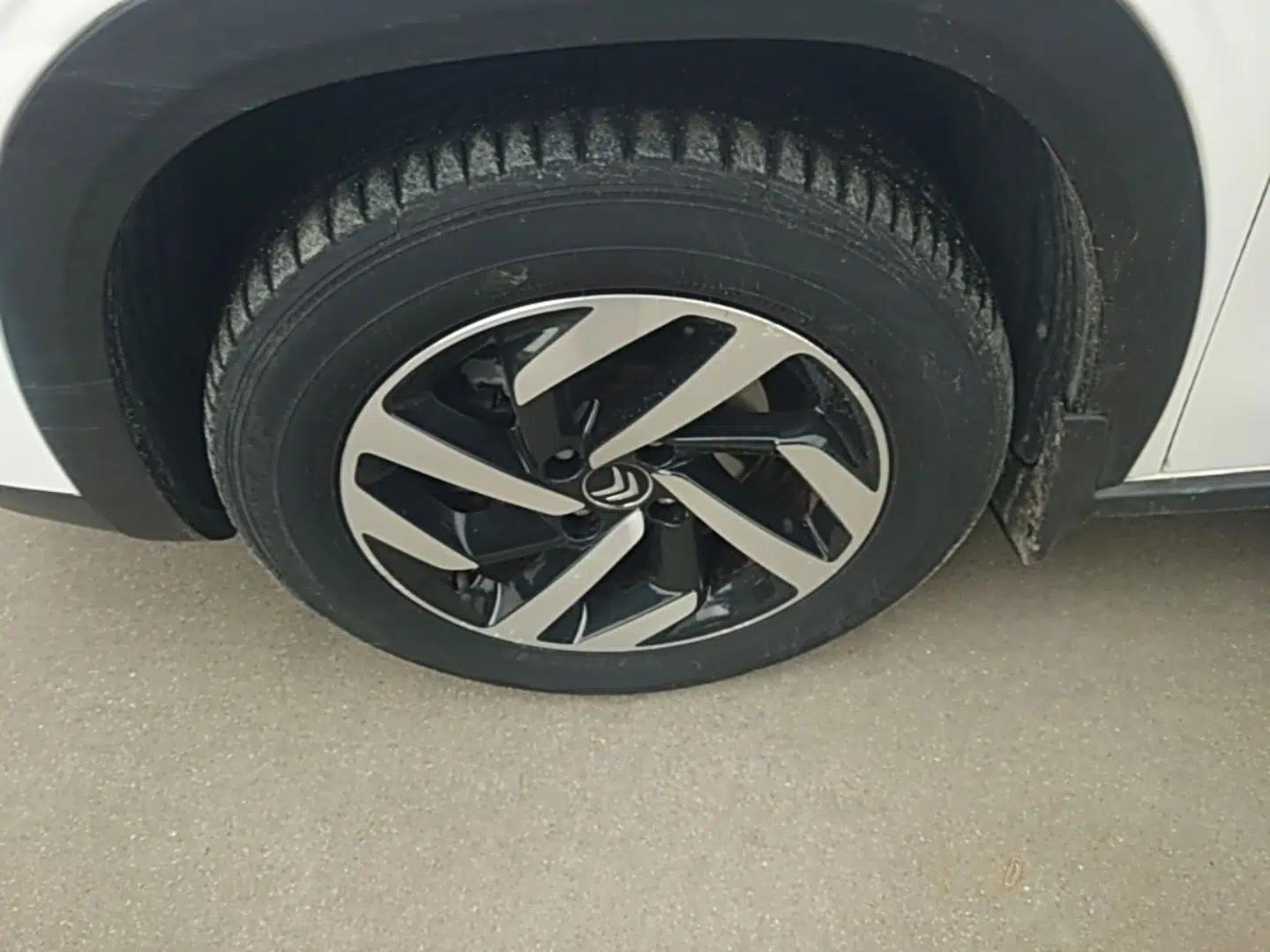 Citroen C3-XR 2015 1.6THP Automatic Pioneer Model — миниатюра 8