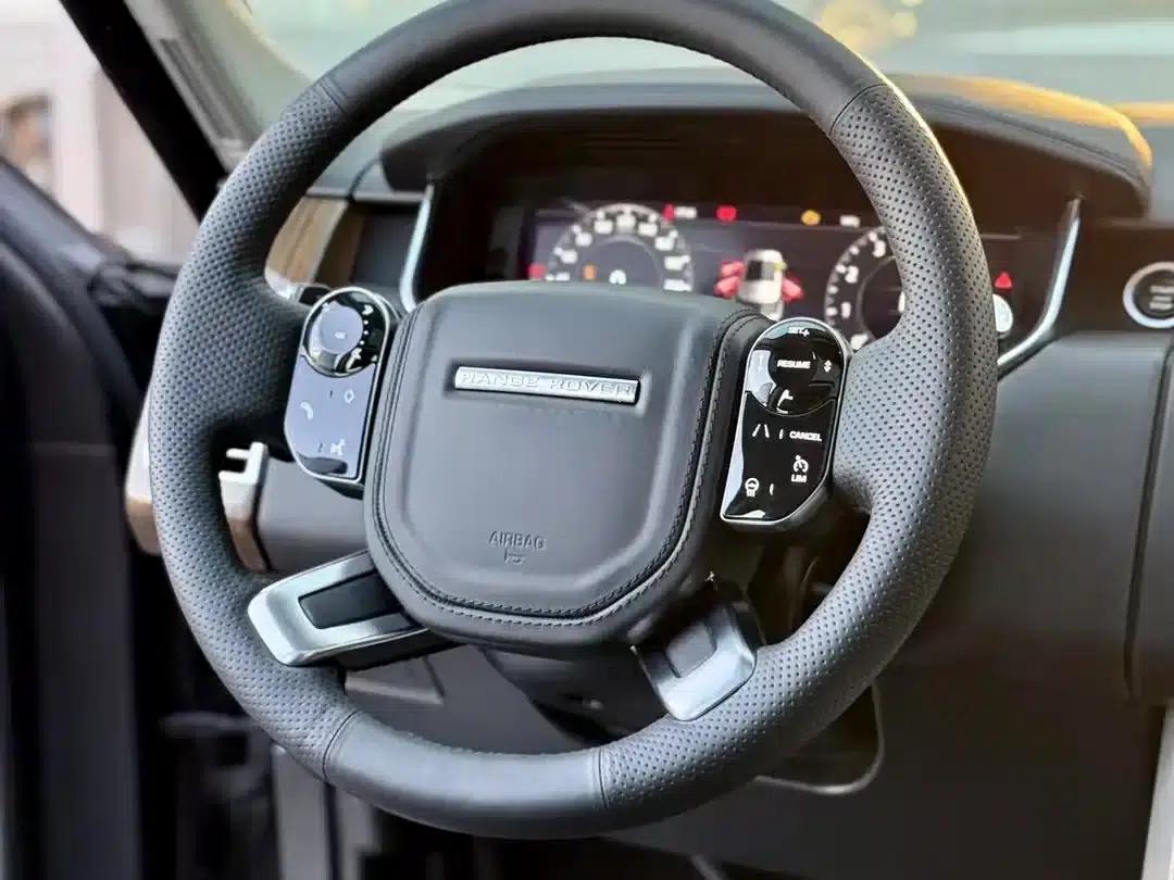 Range Rover 2018 3.0 SC V6 Vogue Extended Wheelbase — миниатюра 5