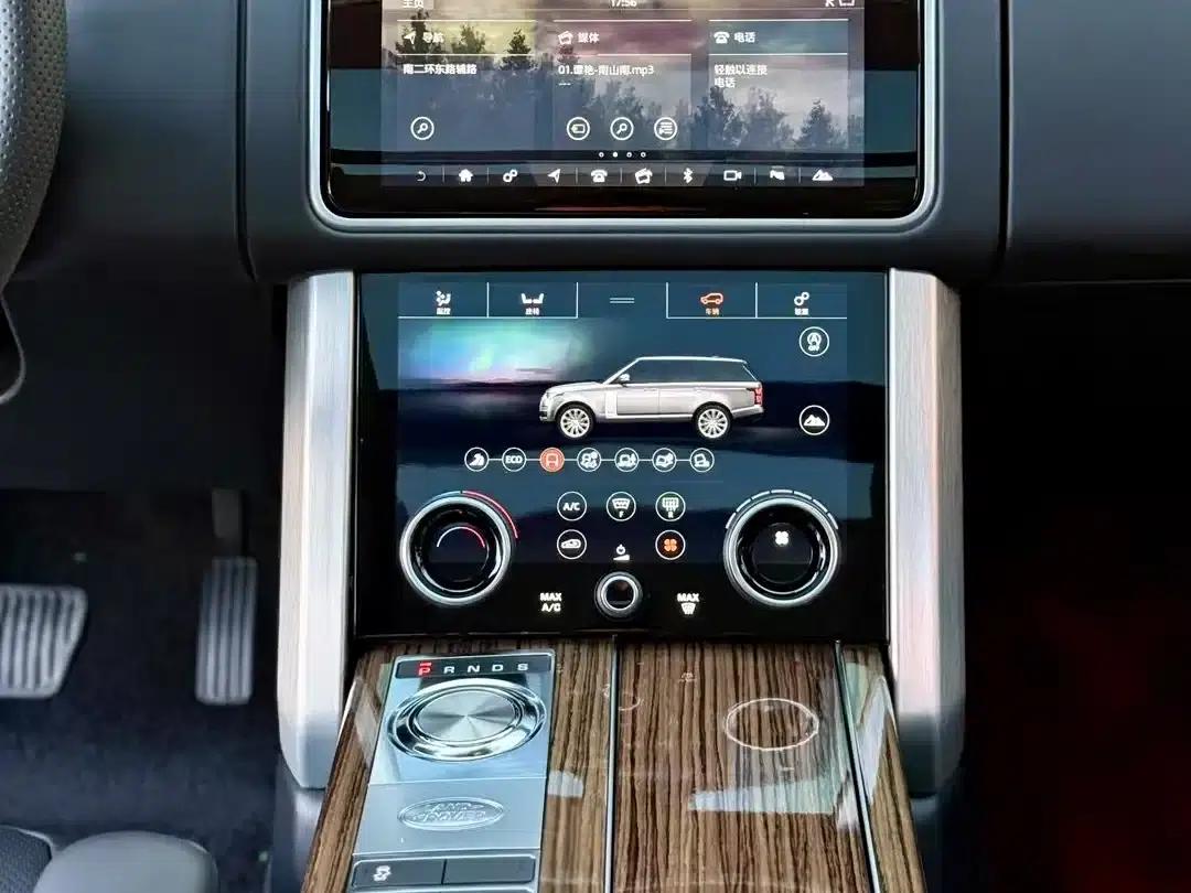 Range Rover 2018 3.0 SC V6 Vogue Extended Wheelbase — миниатюра 6