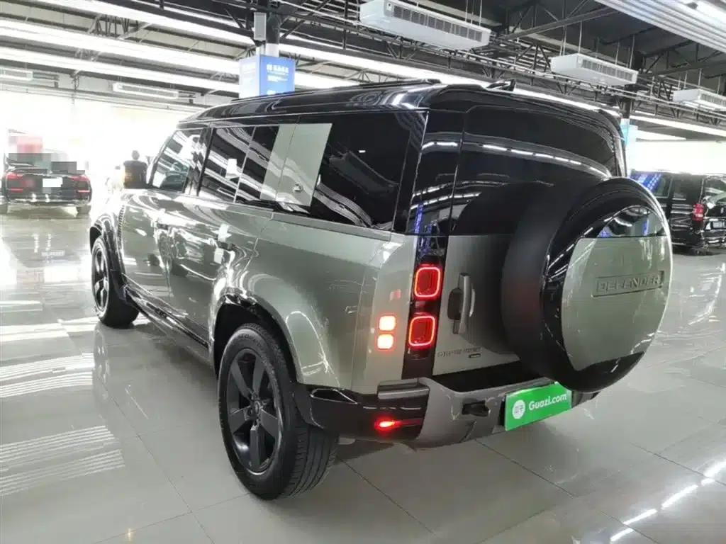 2023 Land Rover Defender Facelift 110 3.0T P400 X-DYNAMIC HSE — миниатюра 5