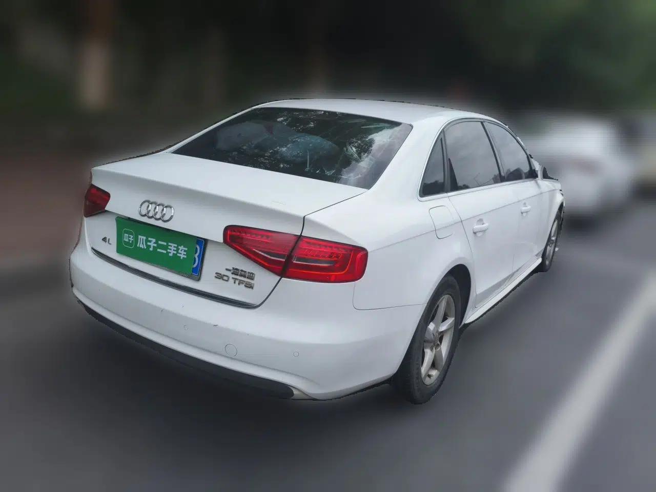Audi A4L 2013 30 TFSI Manual Comfort Model — миниатюра 6
