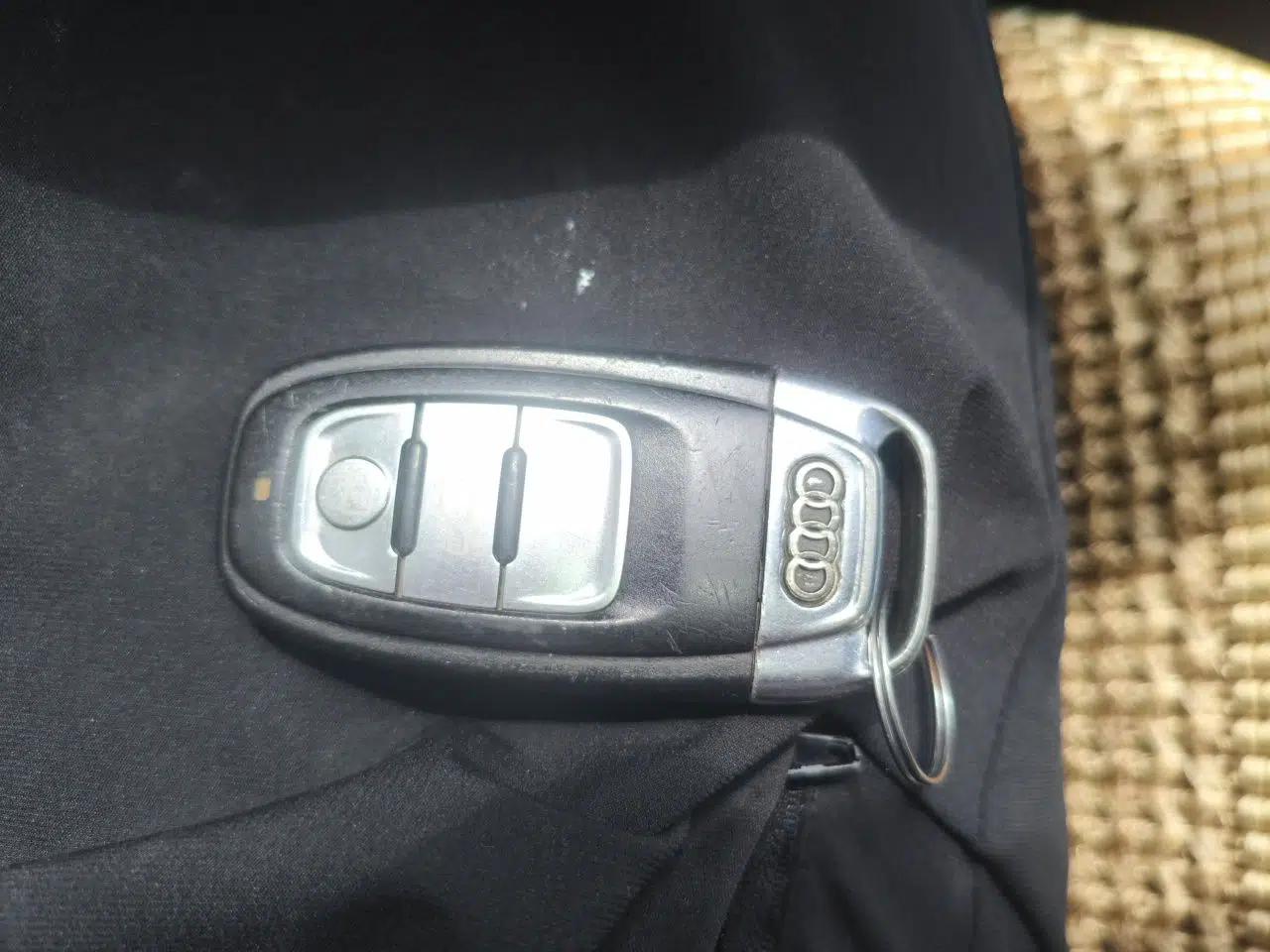 Audi A4L 2013 30 TFSI Manual Comfort Model — миниатюра 9