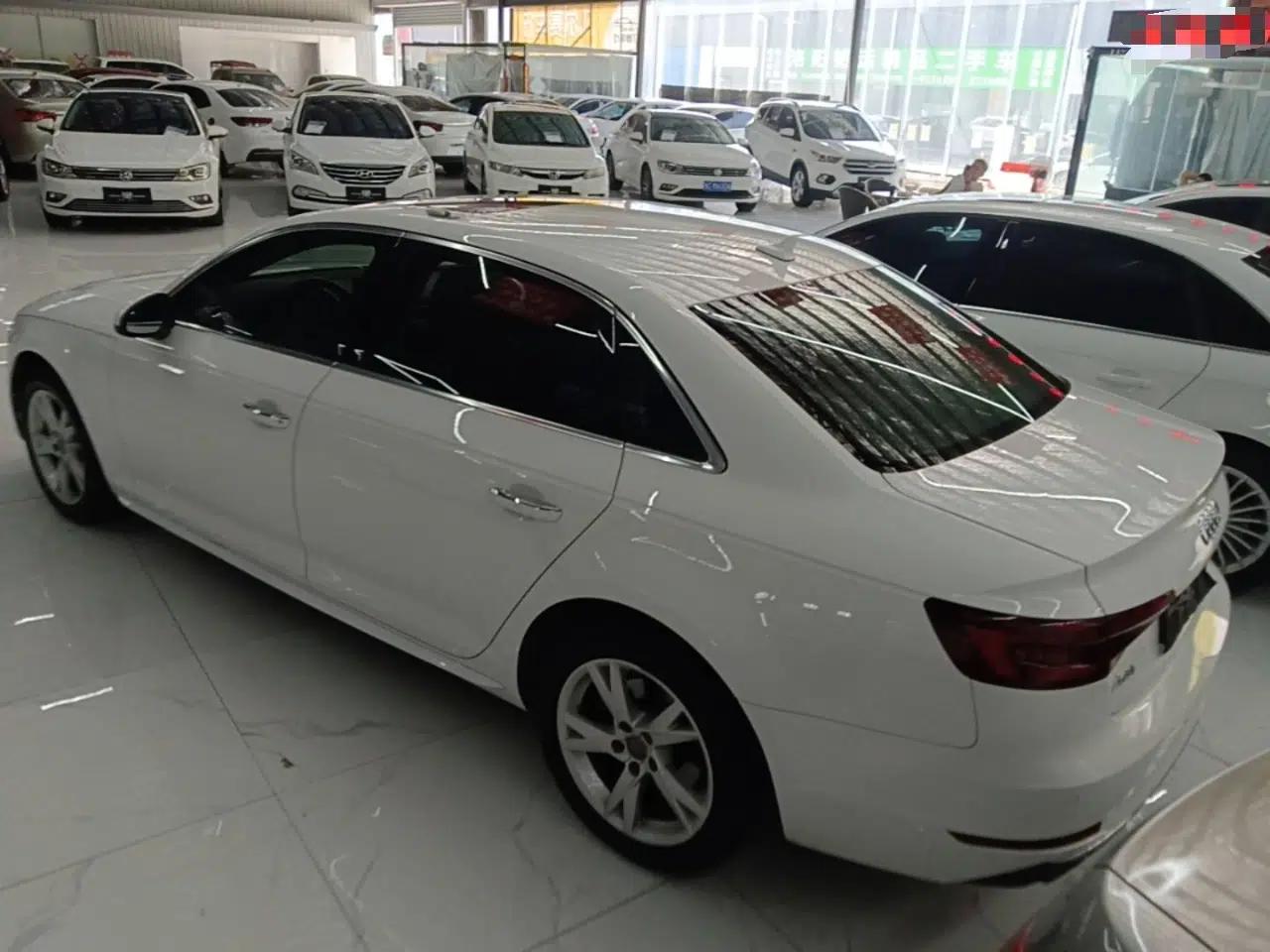 Audi A4L 2018 30th Anniversary Edition 40 TFSI Trendy Model — миниатюра 4