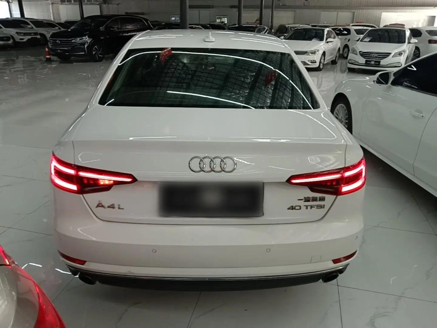 Audi A4L 2018 30th Anniversary Edition 40 TFSI Trendy Model — миниатюра 5