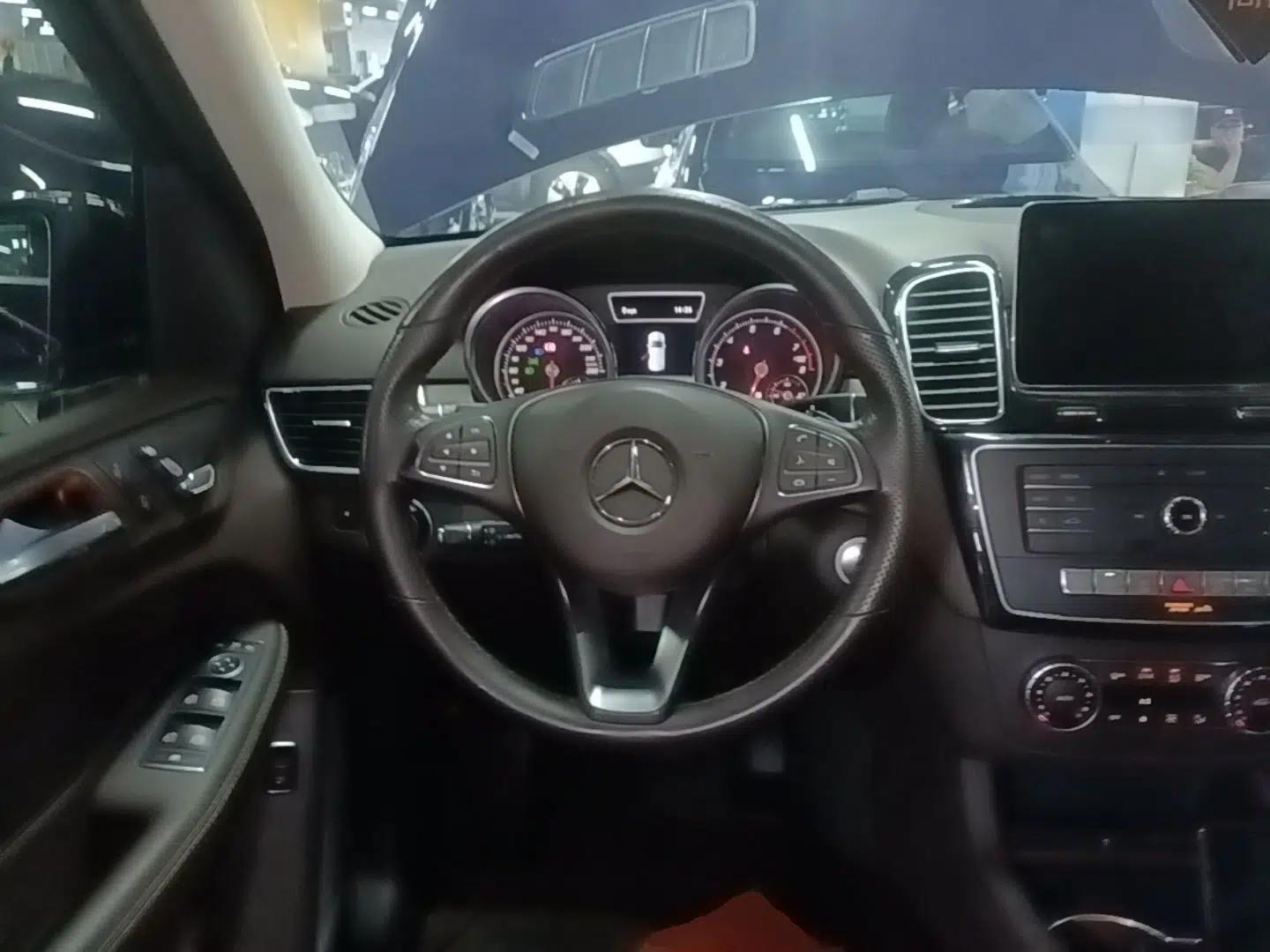 Mercedes-Benz GLE 2017 GLE 320 4MATIC Dynamic Model — миниатюра 14