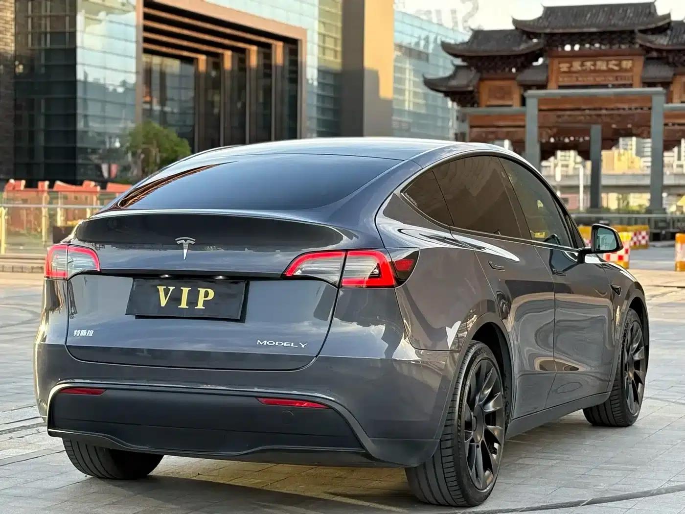 Model Y 2021 Facelift II - Long Range All-Wheel Drive — миниатюра 5