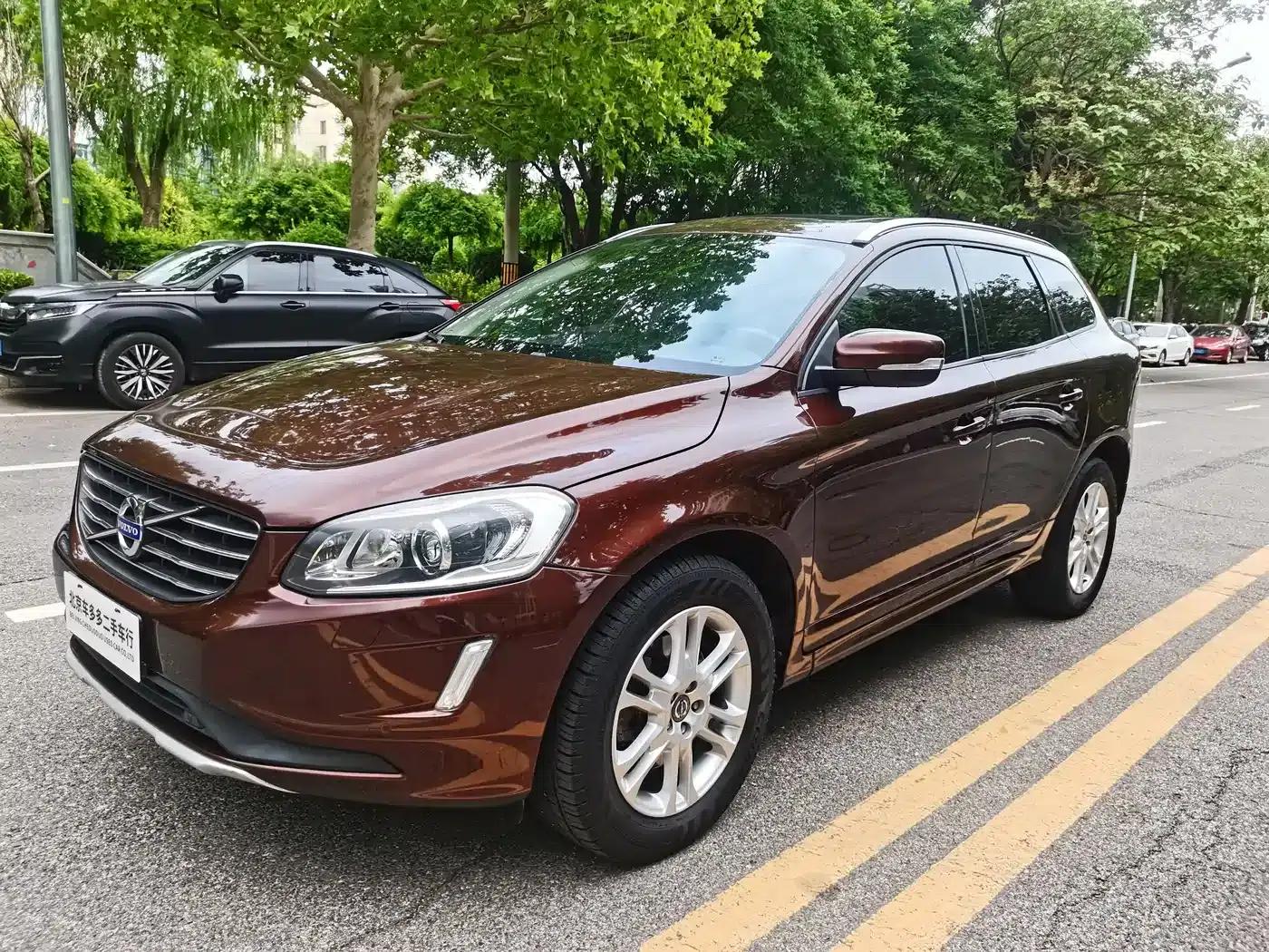 2015 Volvo XC60 Imported T5 Smart Edition — миниатюра 3