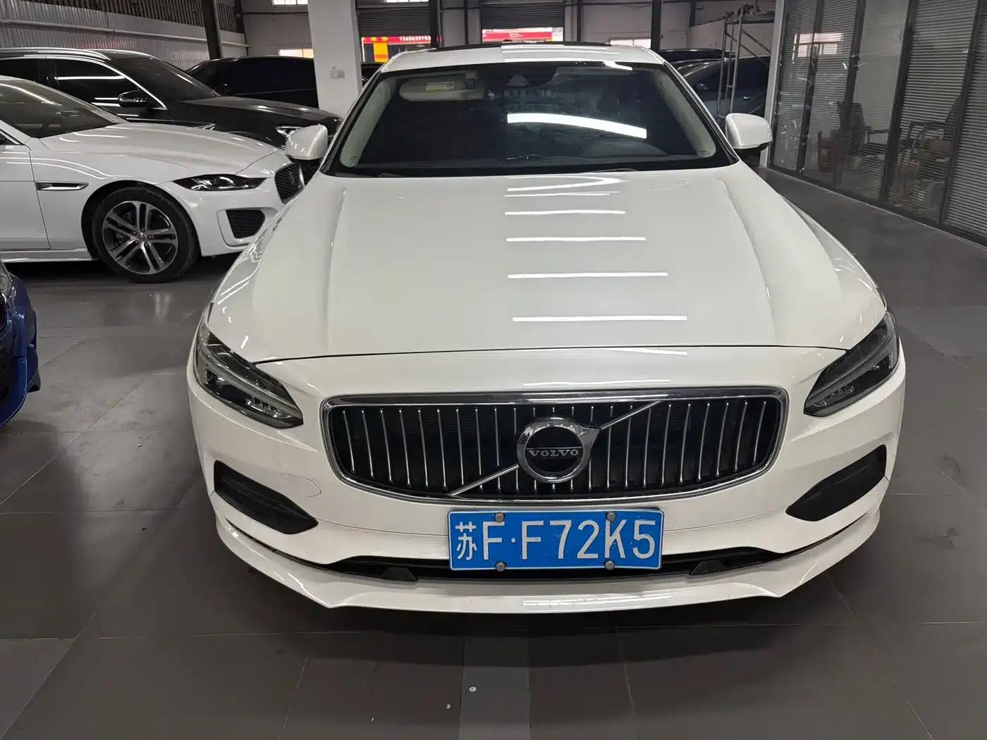 2018 Volvo S90 T4 Smart Edition — миниатюра 2