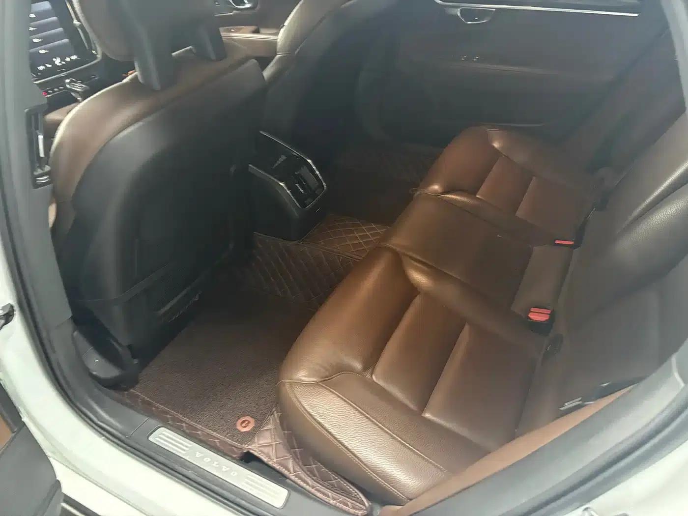 2018 Volvo S90 T4 Smart Edition — миниатюра 8