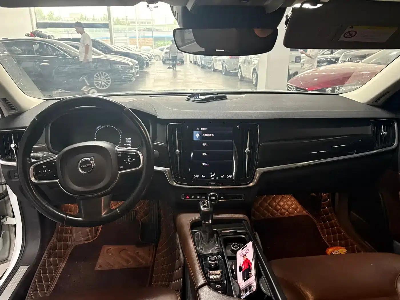 2018 Volvo S90 T4 Smart Edition — миниатюра 9