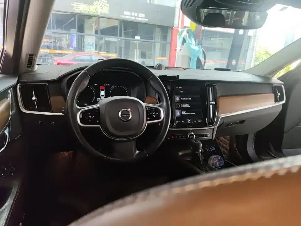 2017 Volvo S90 T5 Inscription — миниатюра 7