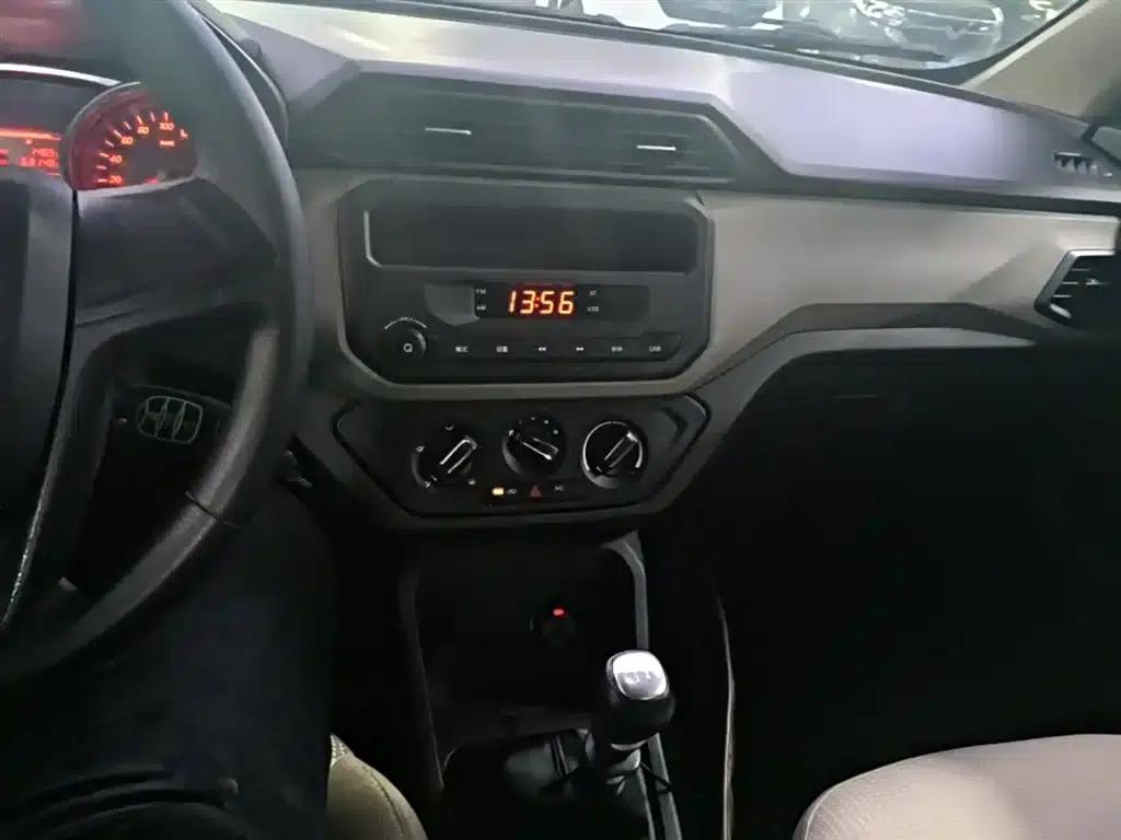 Wuling Hongguang 2019 1.5L S Standard Edition (National VI Emission Standard) LAR — миниатюра 13