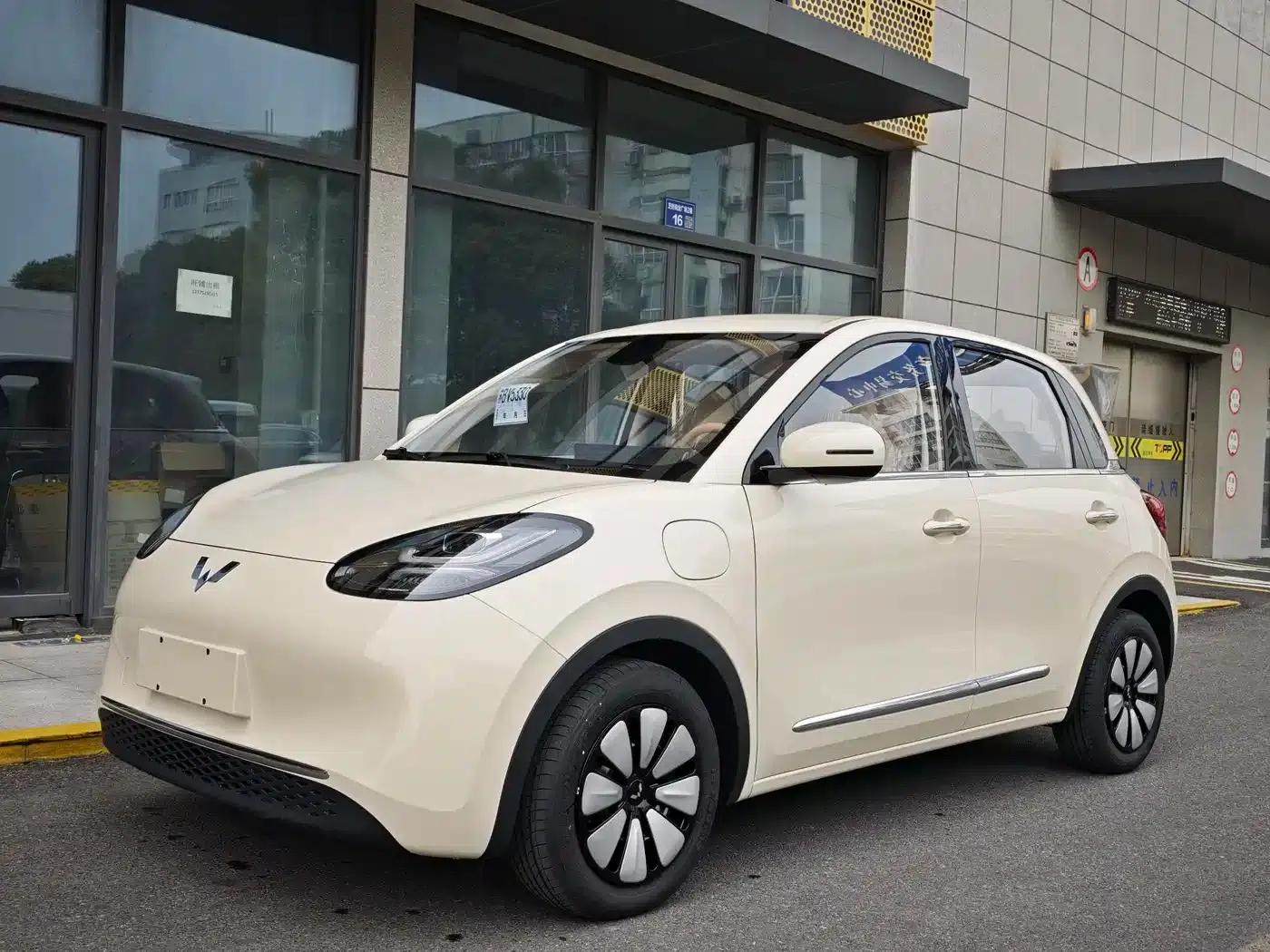 Wuling Bingo 2025 Model, 333km Range, Lingxi Connected Edition — миниатюра 1