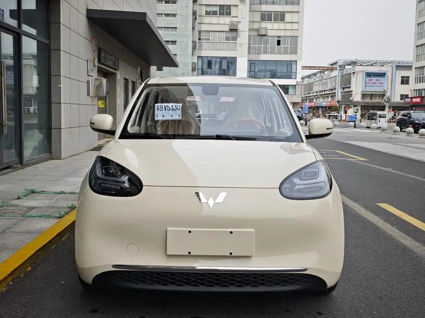 Wuling Bingo 2025 Model, 333km Range, Lingxi Connected Edition — миниатюра 2