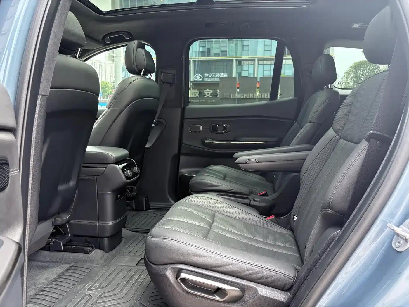NIO ES8 2020 Model 415KM Six-Seater — миниатюра 12