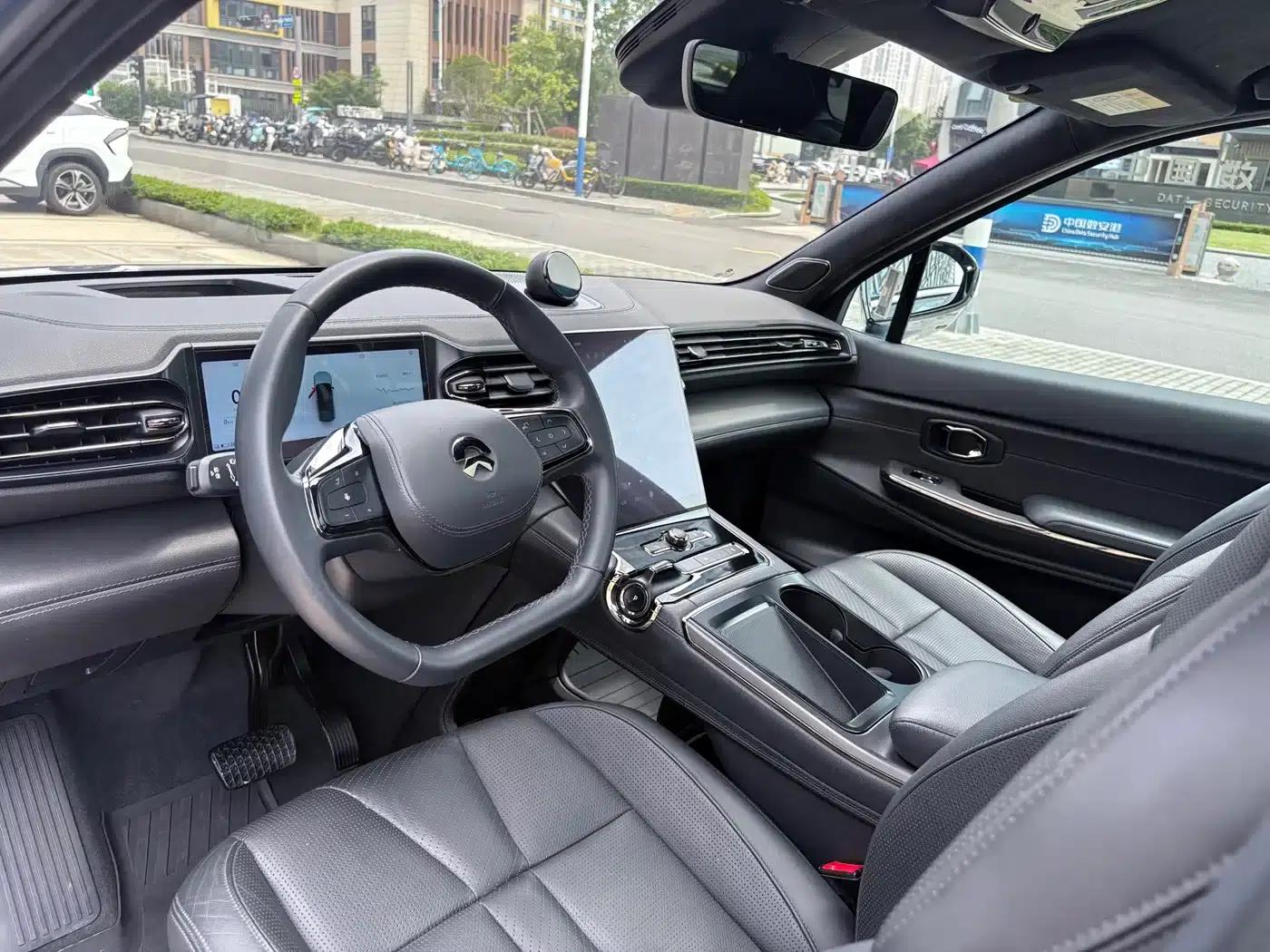 NIO ES8 2020 Model 415KM Six-Seater — миниатюра 9