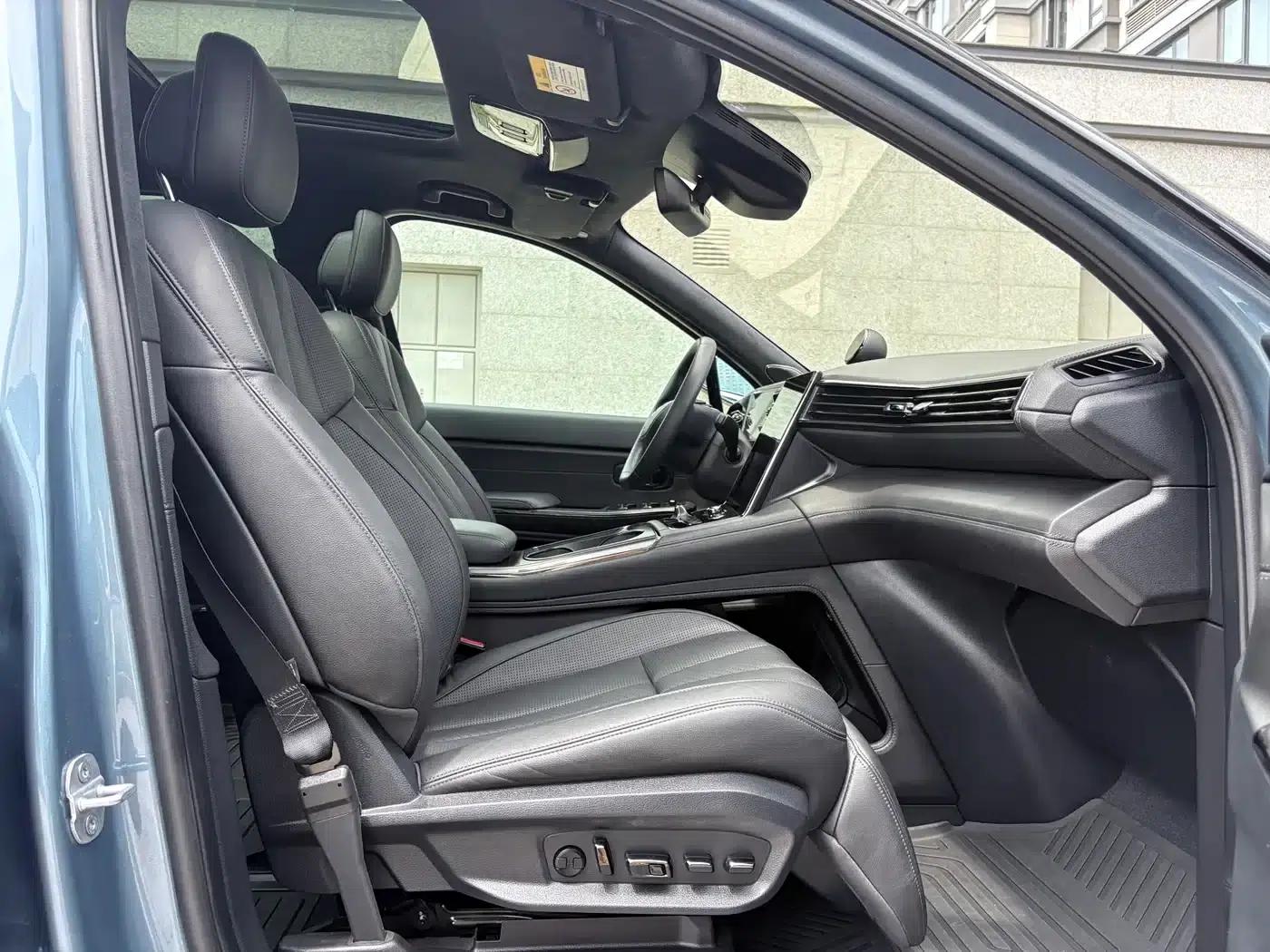 NIO ES8 2020 Model 415KM Six-Seater — миниатюра 10