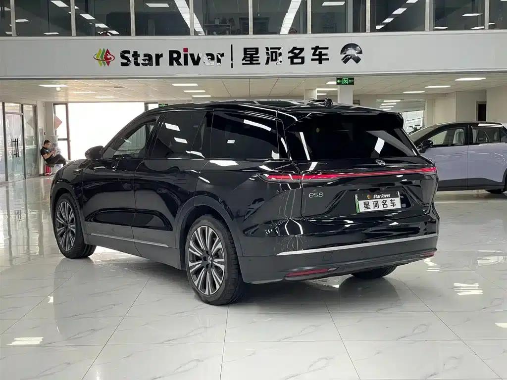 NIO ES8 2023 100kWh Executive Edition — миниатюра 5