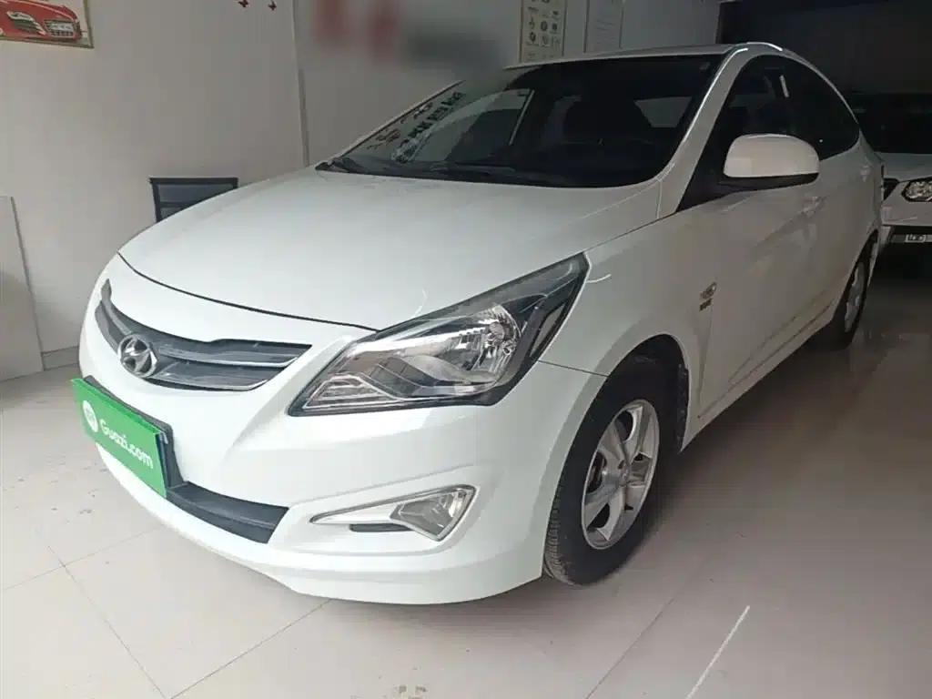 2014 Hyundai Reina 1.4L Automatic Intelligent GLS — миниатюра 1