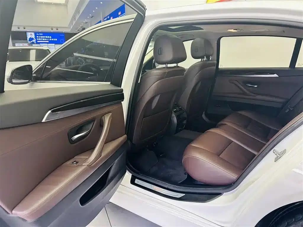 2014 BMW 5 Series 525Li Luxury Design Package — миниатюра 23