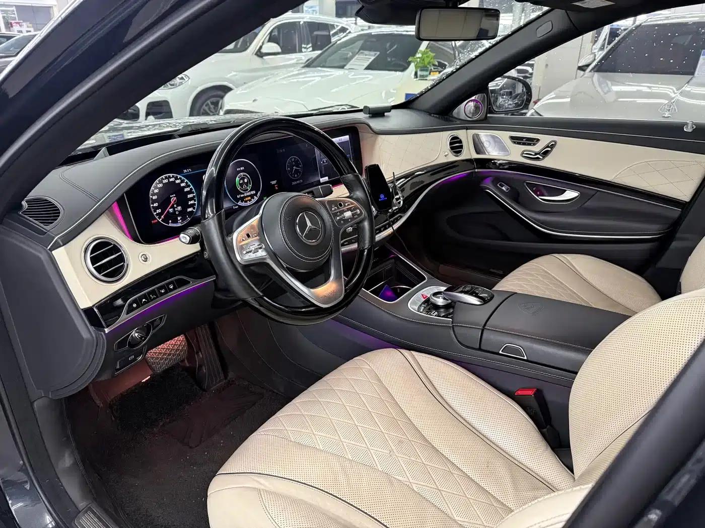 Maybach S-Class 2018 S 560 4MATIC — миниатюра 4