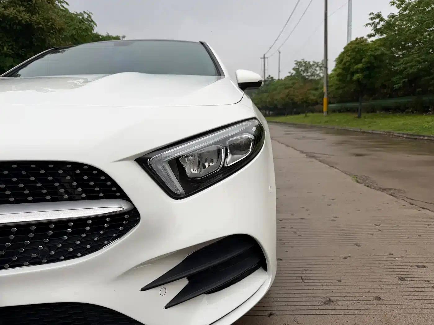 Mercedes-Benz A-Class 2022 Facelift II A 200 L Sport Sedan Fashion Edition — миниатюра 3