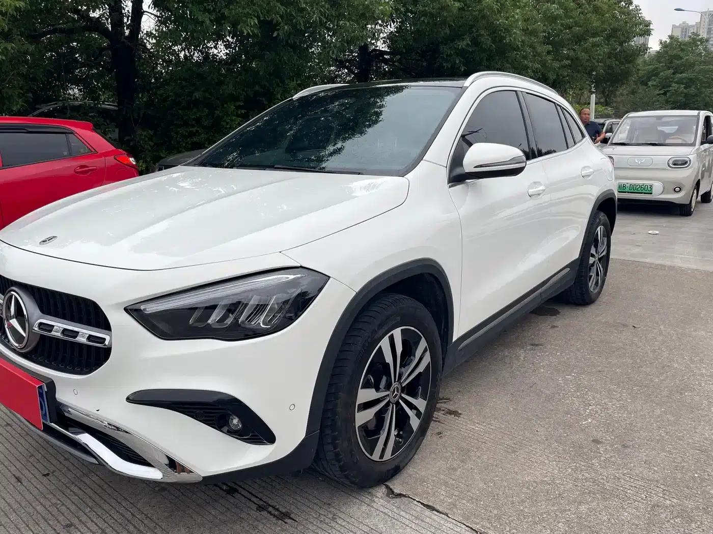 2024 Mercedes-Benz GLA 200 — миниатюра 1