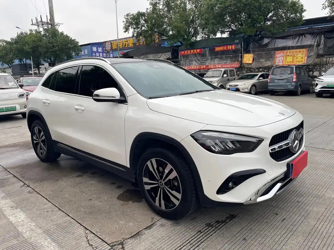 2024 Mercedes-Benz GLA 200 — миниатюра 3