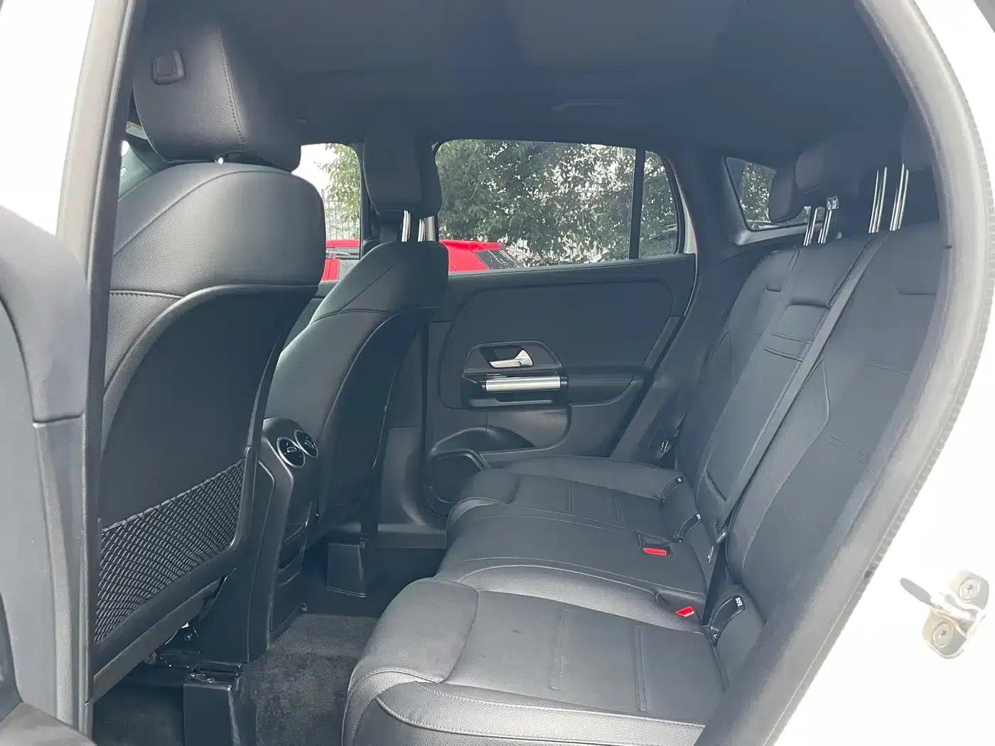 2024 Mercedes-Benz GLA 200 — миниатюра 5