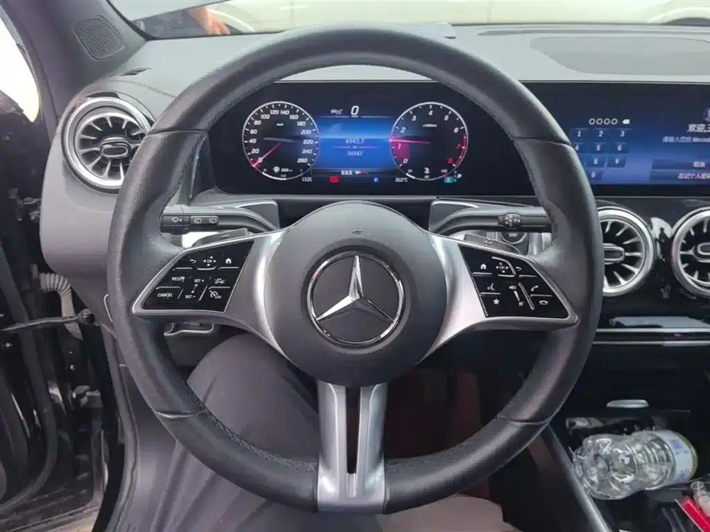 2024 Mercedes-Benz GLB 200 Dynamic — миниатюра 11