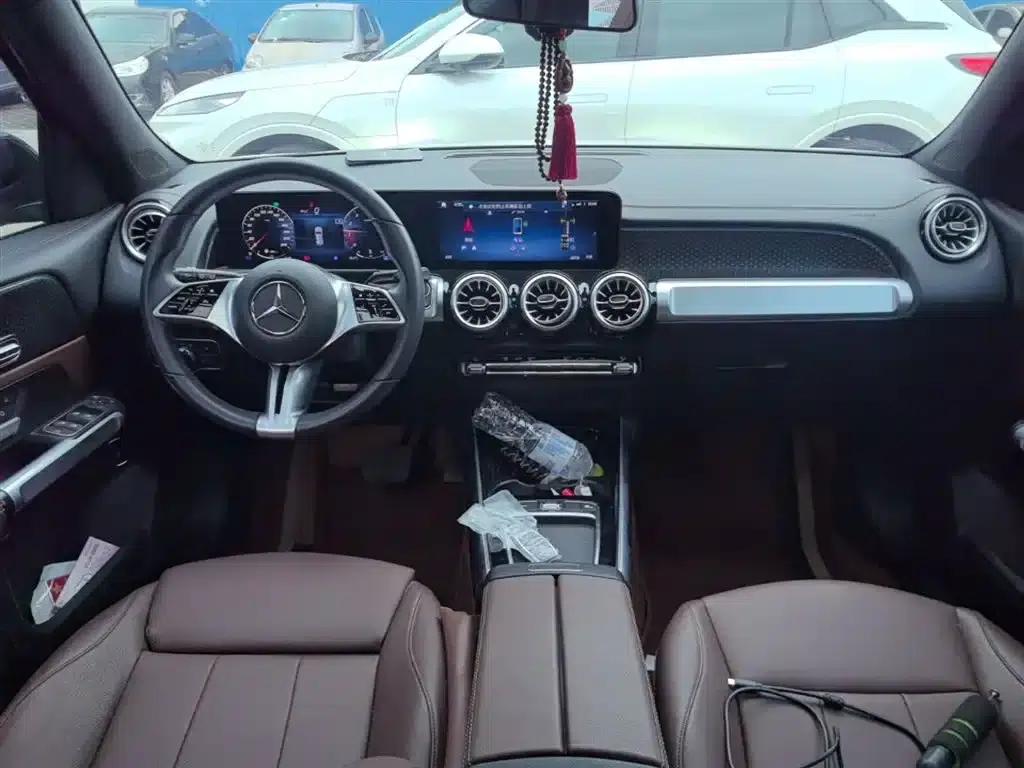 2024 Mercedes-Benz GLB 200 Dynamic — миниатюра 10