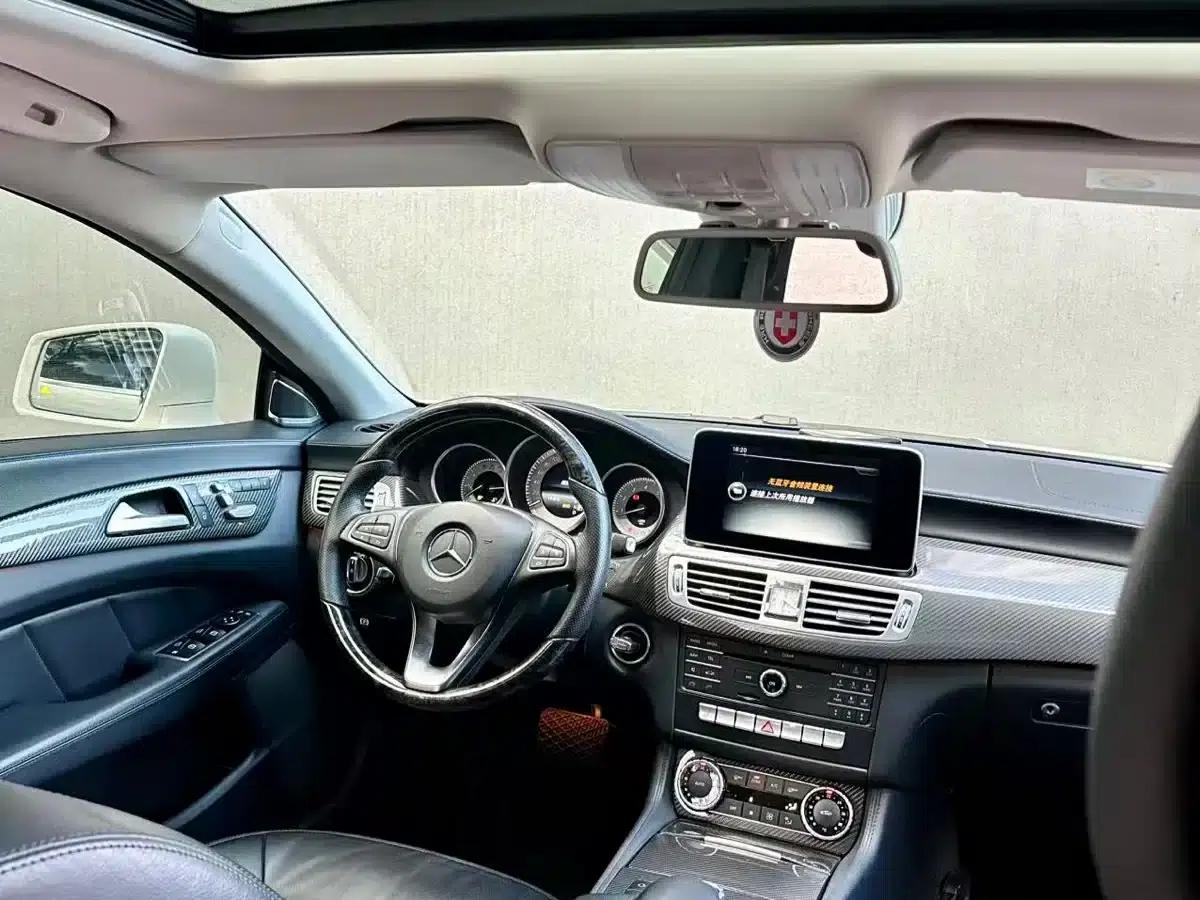 2016 Mercedes-Benz CLS 260 Colorful Edition — миниатюра 7