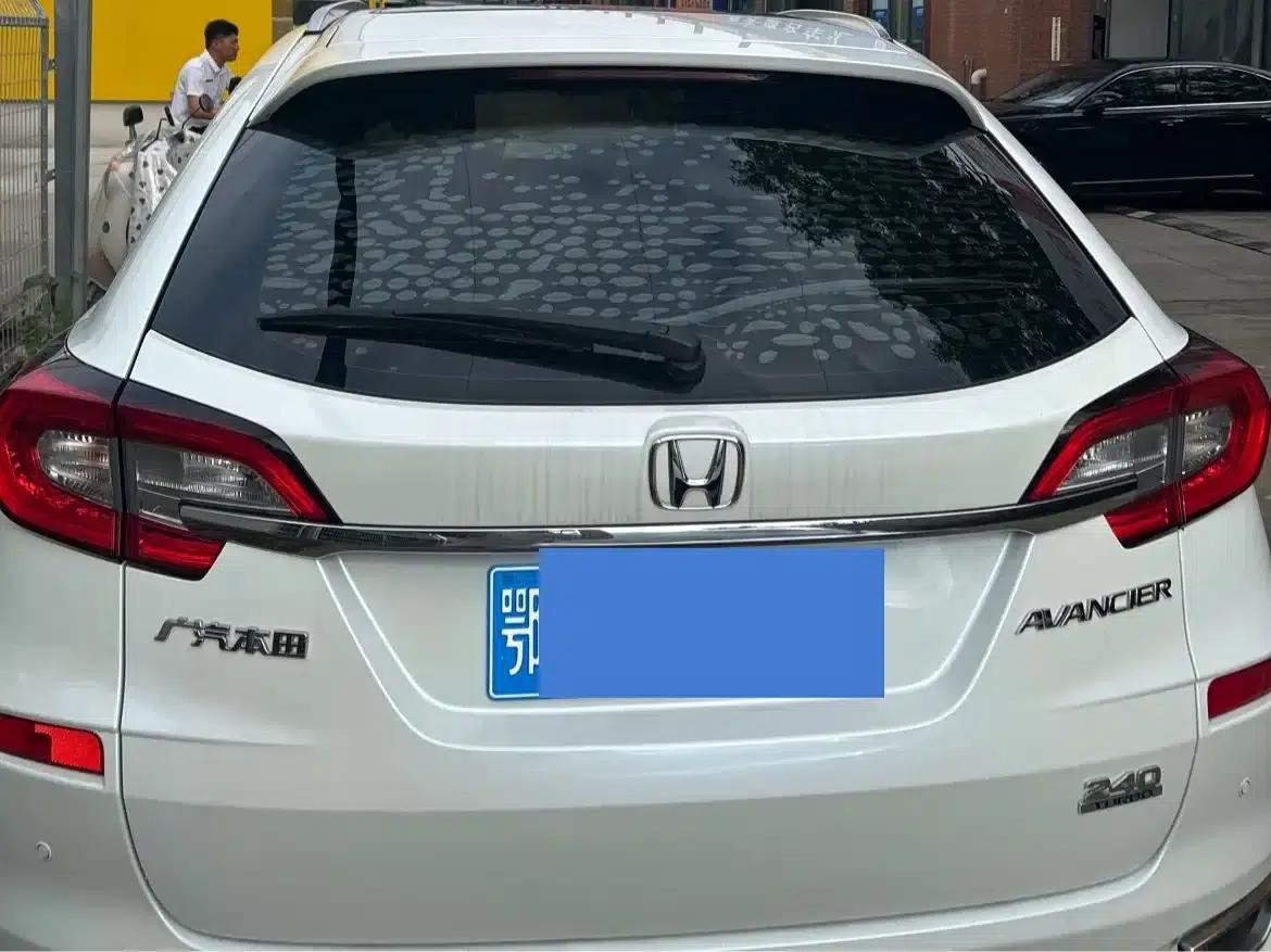 2017 Honda Avancier 240TURBO 2WD Comfort Edition — миниатюра 13