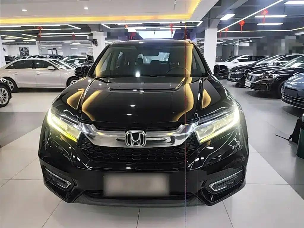 2017 Honda Avancier 240TURBO 2WD Premium Edition — миниатюра 3