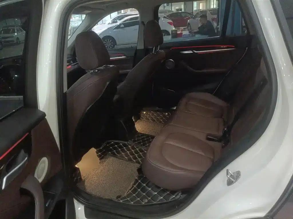 BMW X1 2021 xDrive25Li Premium — миниатюра 14
