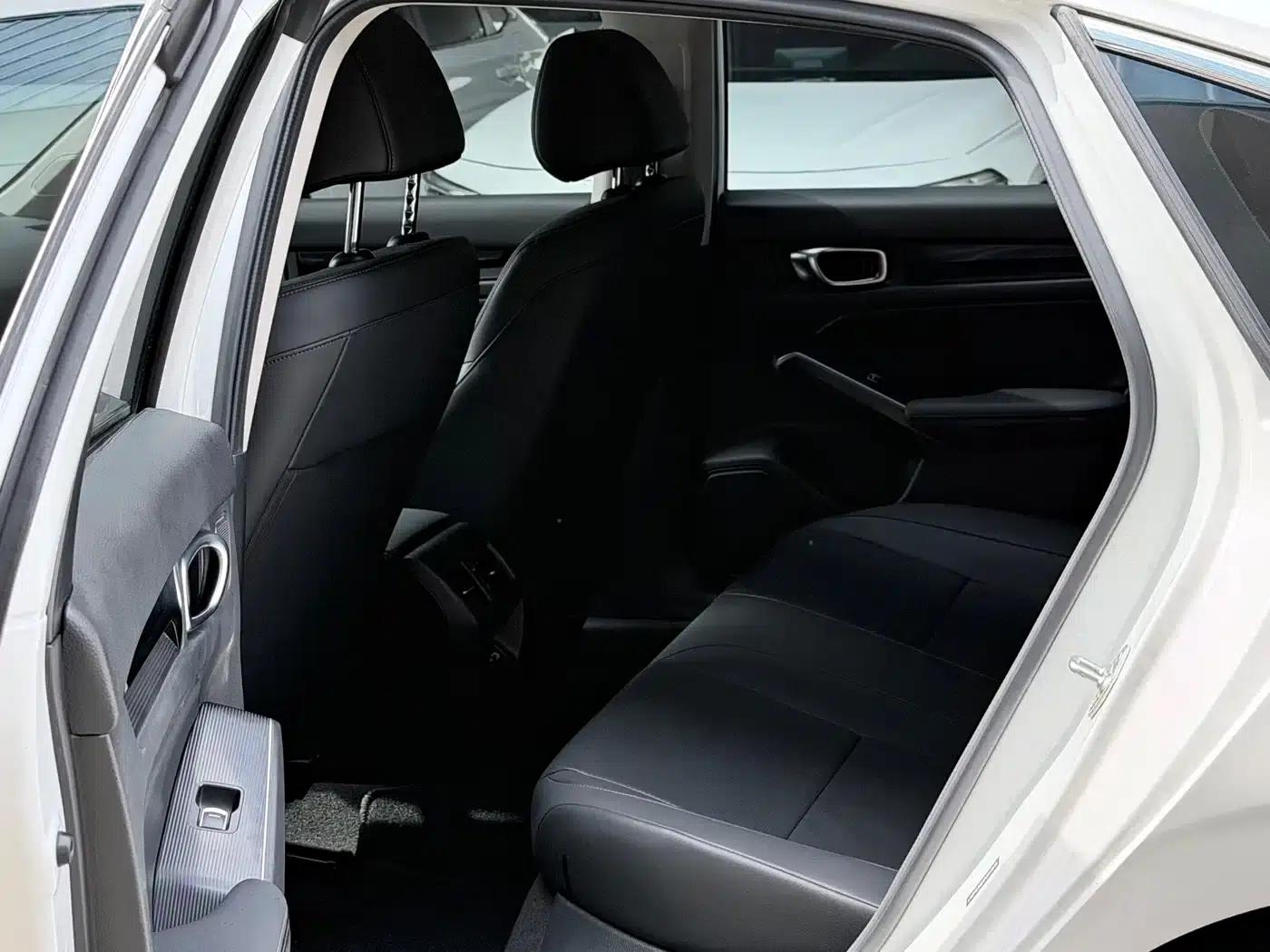 Stylish 2023 240TURBO CVT Deluxe Edition — миниатюра 8