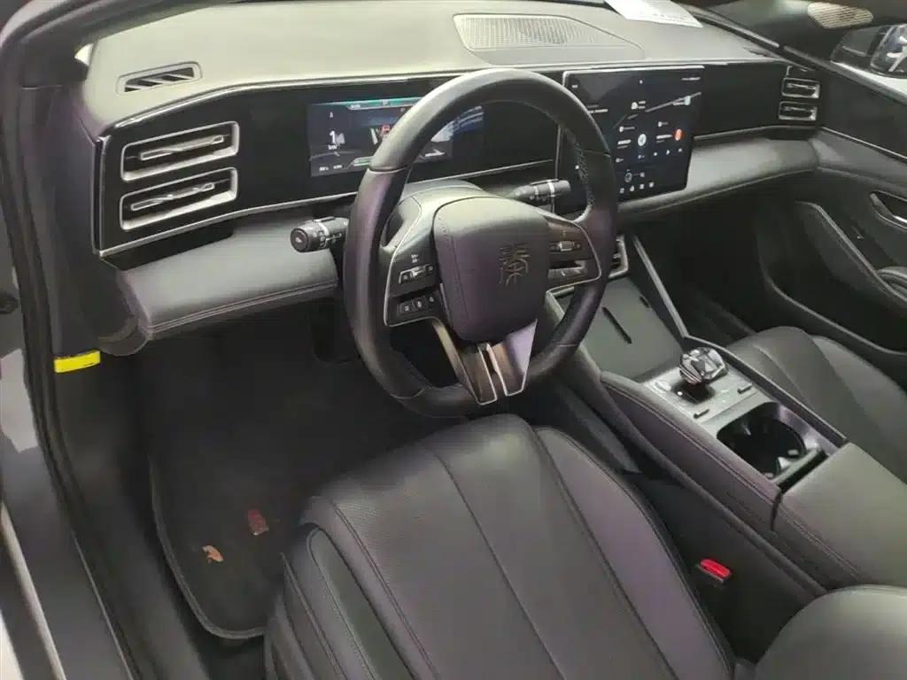 Qin L 2024 DM-i 120KM Super Edition — миниатюра 10