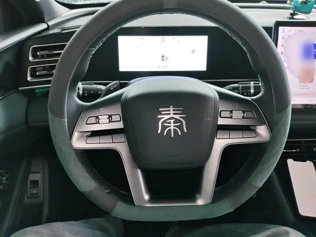 Qin L 2025 DM-i Intelligent Driving Edition 80KM Superior Model — миниатюра 11