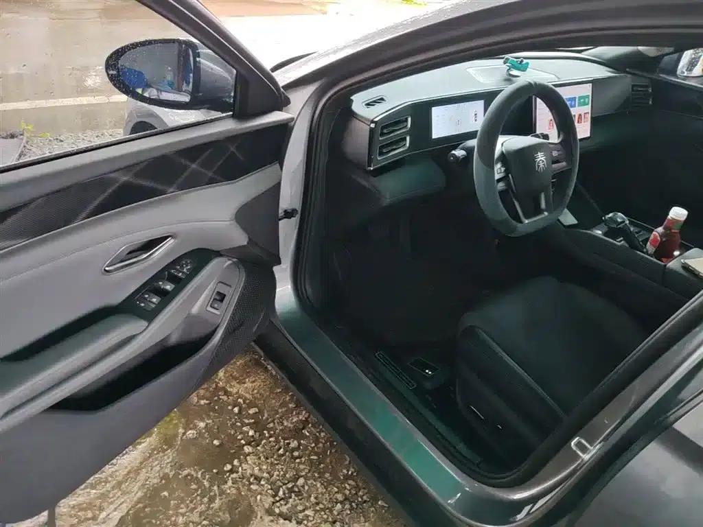 Qin L 2025 DM-i Intelligent Driving Edition 80KM Superior Model — миниатюра 16