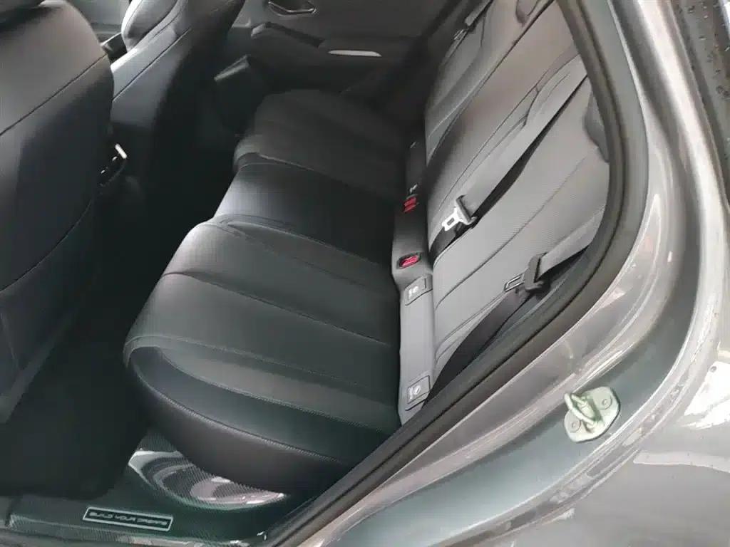 Qin L 2025 DM-i Intelligent Driving Edition 80KM Superior Model — миниатюра 17
