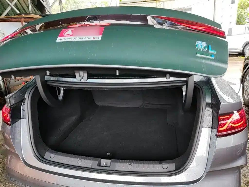 Qin L 2025 DM-i Intelligent Driving Edition 80KM Superior Model — миниатюра 19