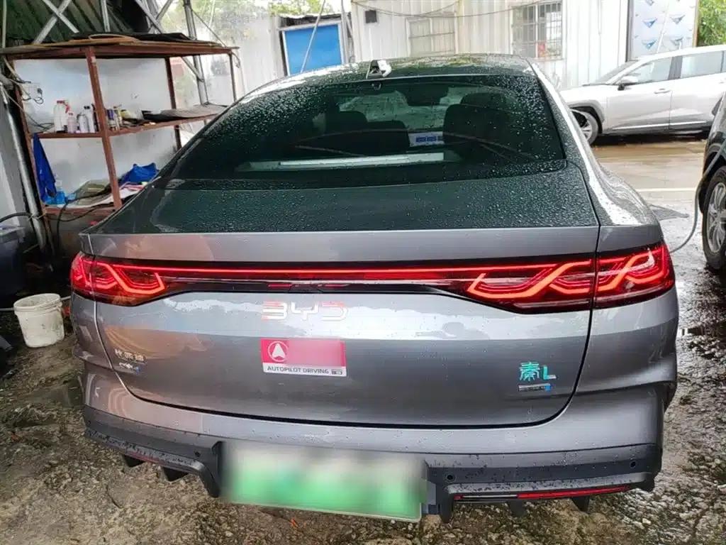 Qin L 2025 DM-i Intelligent Driving Edition 80KM Superior Model — миниатюра 6